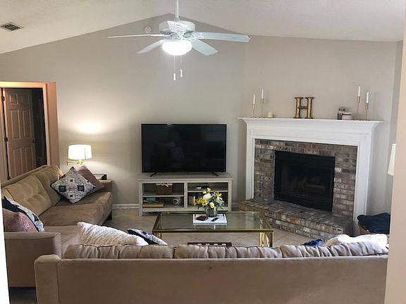 Family Room - photo 1