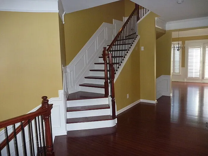 3 bed, 3.5 bath, 2328 sqft, $3,100 — Photo 3