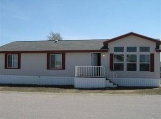 112 Grass Valley Dr, Evanston, WY 82930