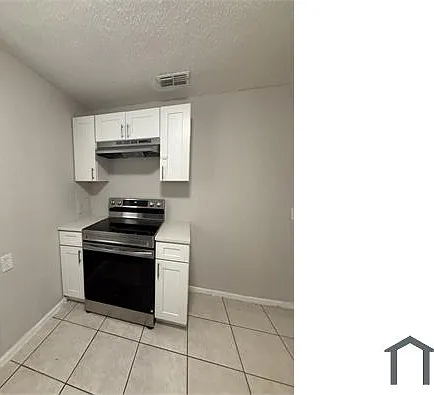 3 bed, 904 sqft, $1,500 — Photo 2
