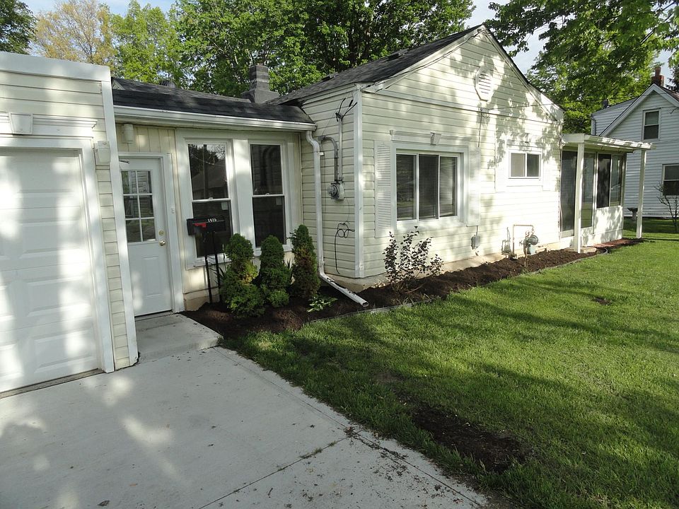 1st image of 1625 E 332nd St