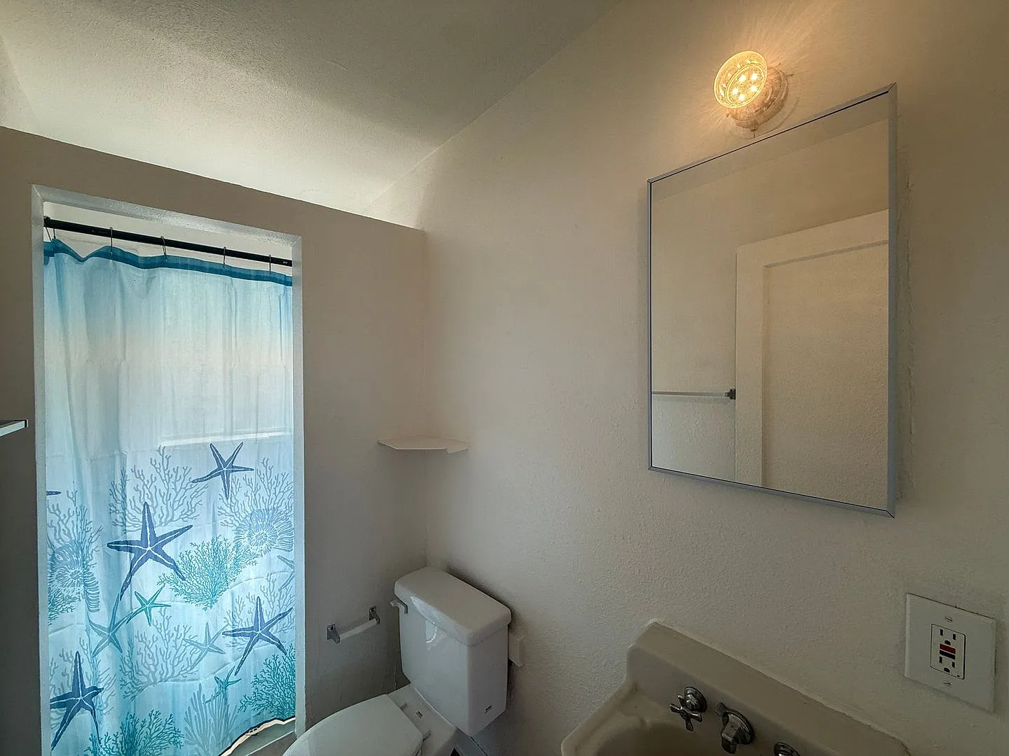 Renovated Palmdale Apartment — Photo 4