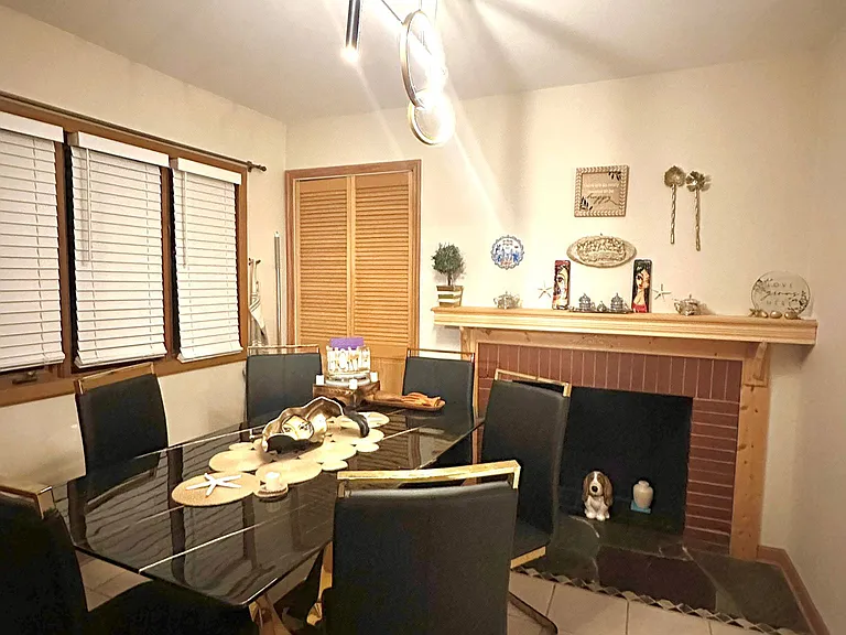 2082 Lakeshire Dr — Photo 26