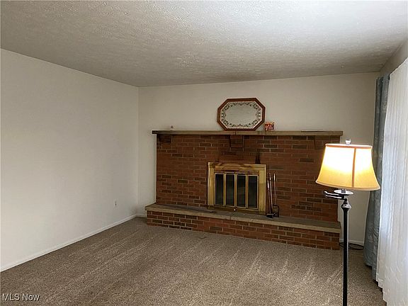 4th image of 21950 Sunset Dr