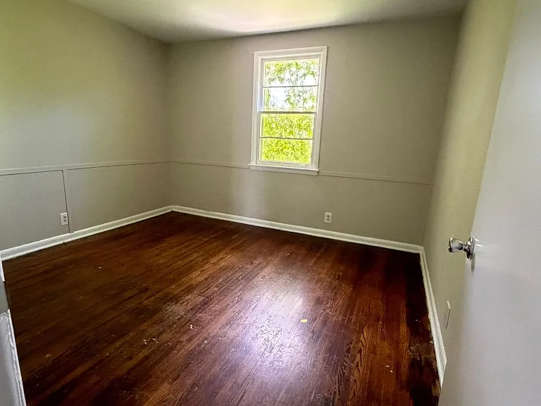 2229 Maplecrest Dr — Photo 8