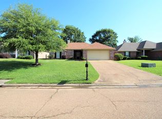 377 Briar View Dr, Brandon, MS 39042