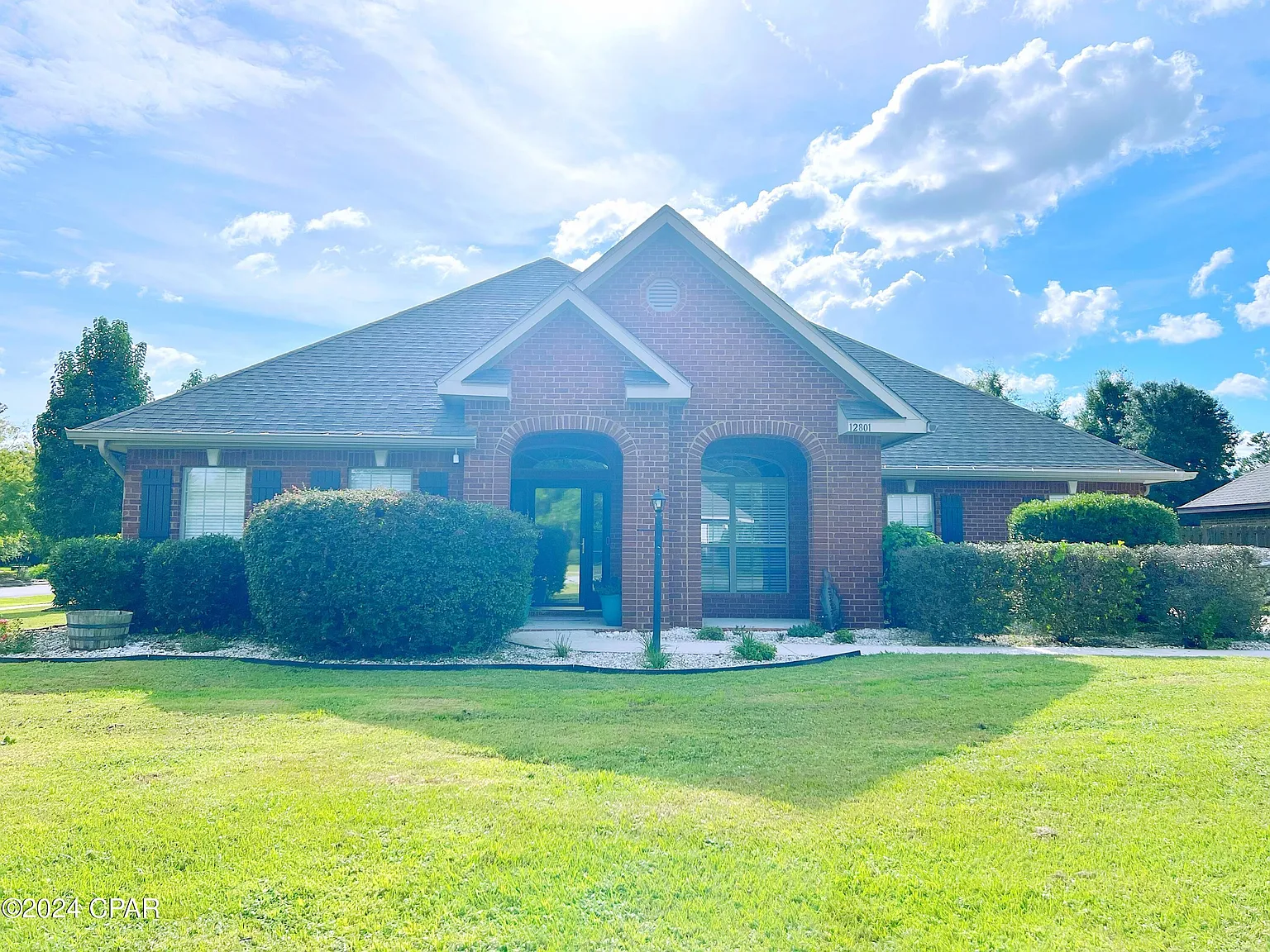 5 bed, 3114 sqft, $3,500 — Photo 1