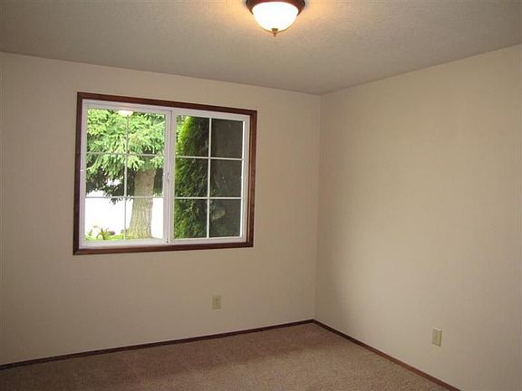 2nd image of 130 Alturas Dr