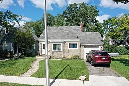5th image of 335 Field St