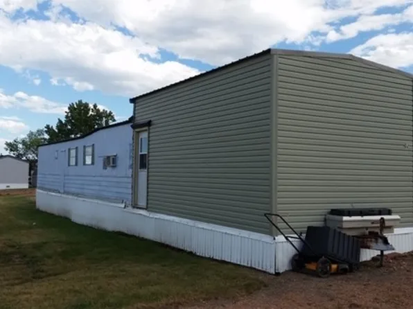 202 4th St SW, Belfield, ND 58622