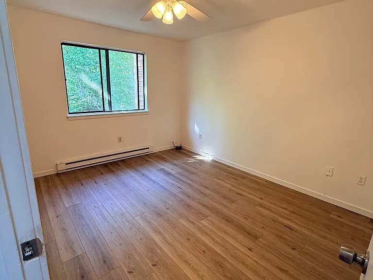 256 Bristol Way #PVT — Photo 16