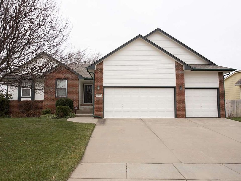1st image of 2411 N Regency Lakes Ct