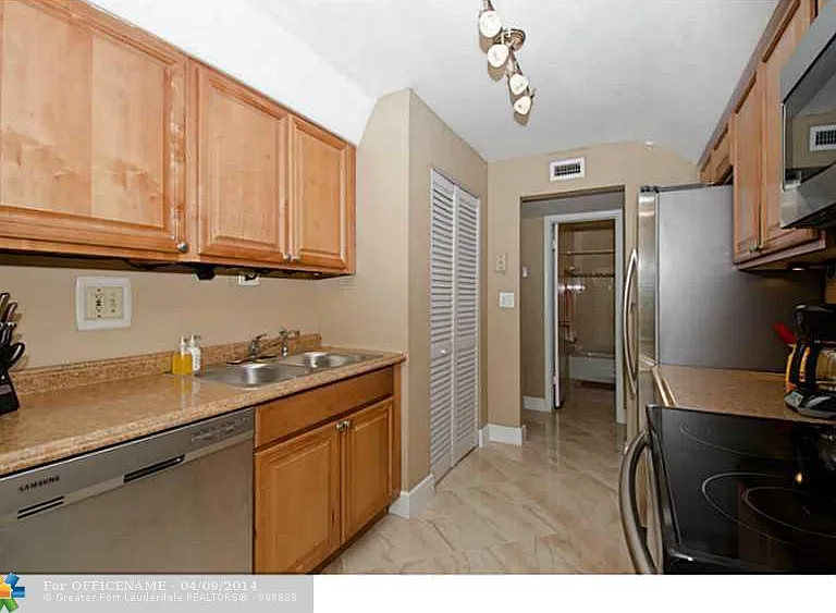 3690 Inverrary Dr #3 — Photo 12