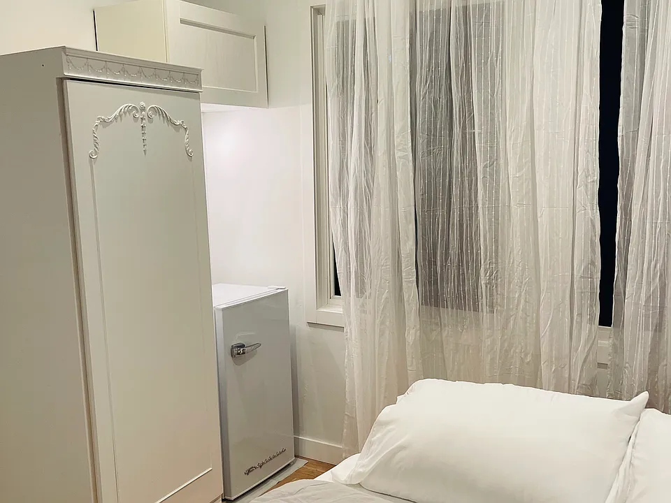 36 N Claremont St #1
