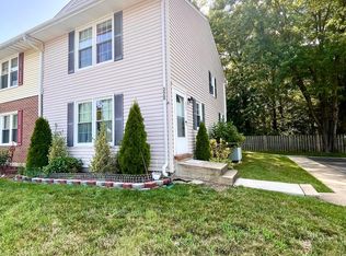 320 Woodleaf Ct, Glen Burnie, MD 21061