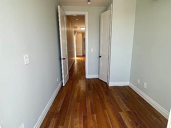 5th image of 331 Melrose St #2C