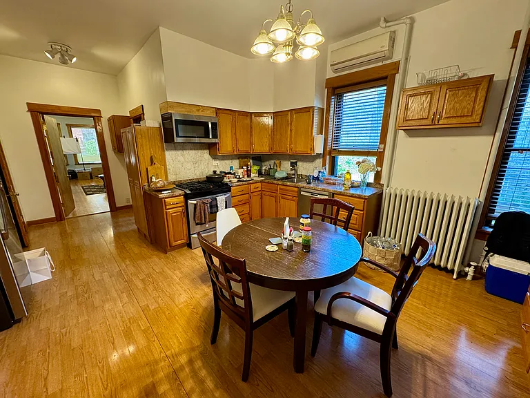 817 N Maplewood Ave #1F — Photo 11