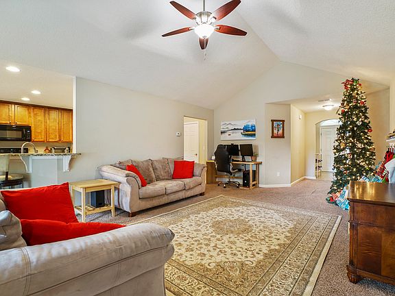 3rd image of 736 Viscaya Blvd