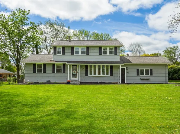 109 Valiant Dr, Rochester, NY 14623