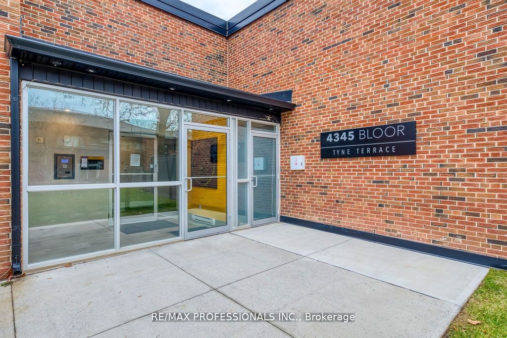 4345 Bloor St W #51, Toronto, ON - View 2