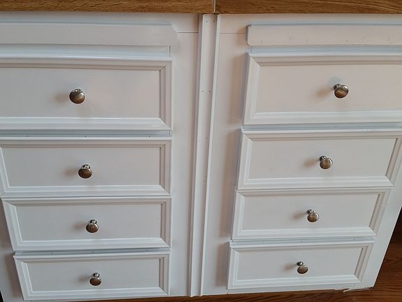 Kitchen drawers