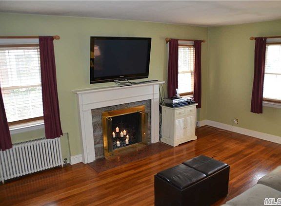 3rd image of 1016 Highland St