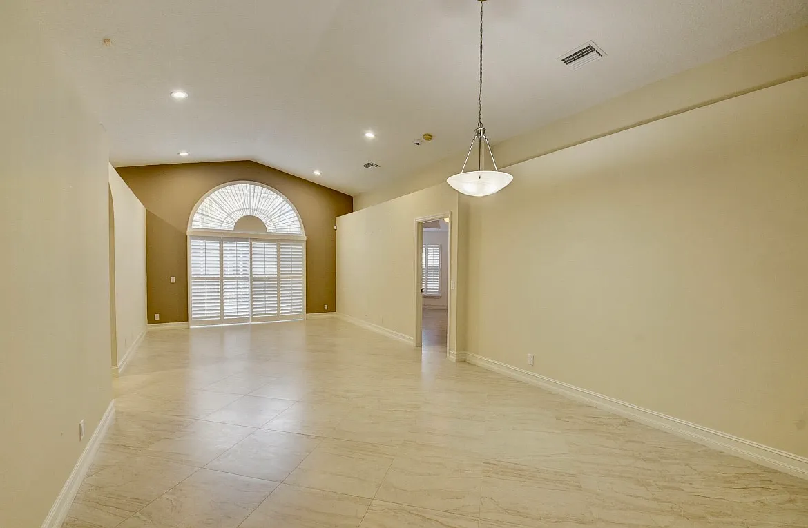 18967 Treble Ln — Photo 4