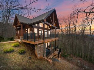 4370 Parkside Village Way, Sevierville, TN 37862