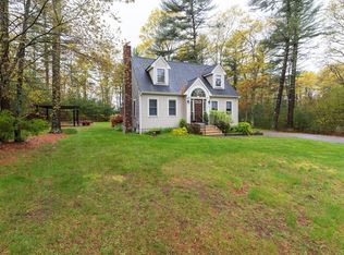 16 Richfield Cir, Carver, MA 02330