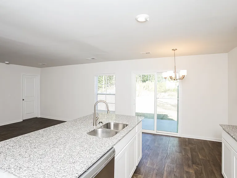 1312 Gardner St — Photo 8