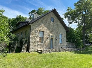 5040 E 141st St, Carbondale, KS 66414