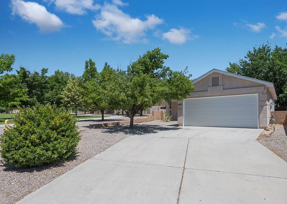1st image of 7623 Blue Avena Ave SW