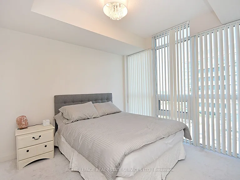 1185 The Queensway #901 — Photo 10