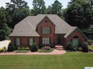 103 Cross Creek Ln, Gadsden, AL 35901