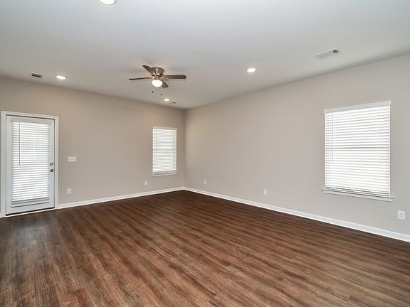 5th image of 4274 Alderic St