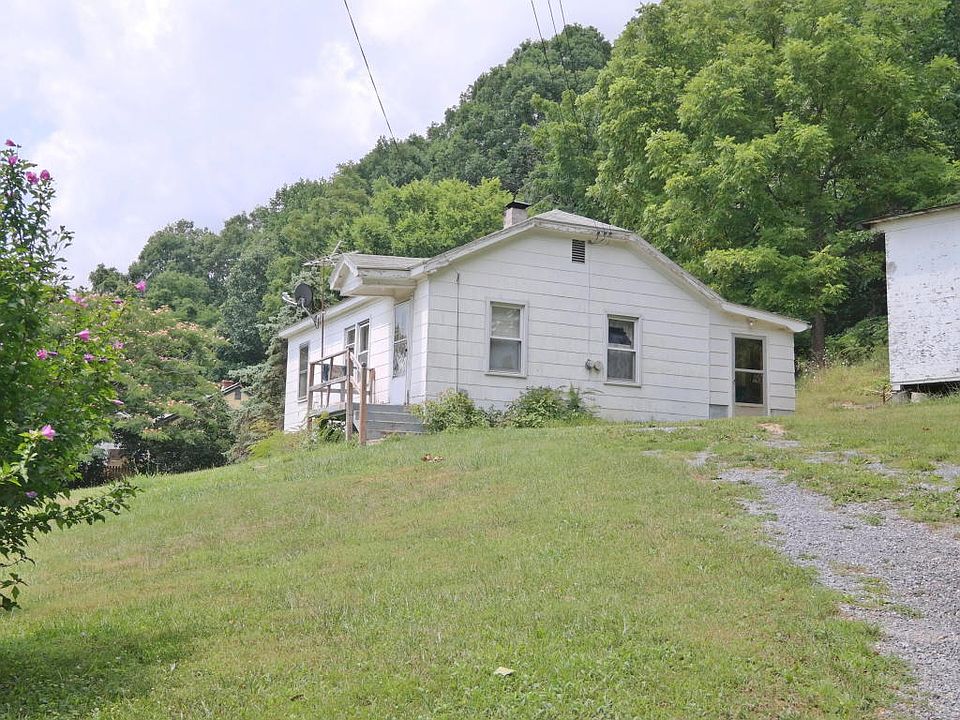 1st image of 27467 Lee Hwy