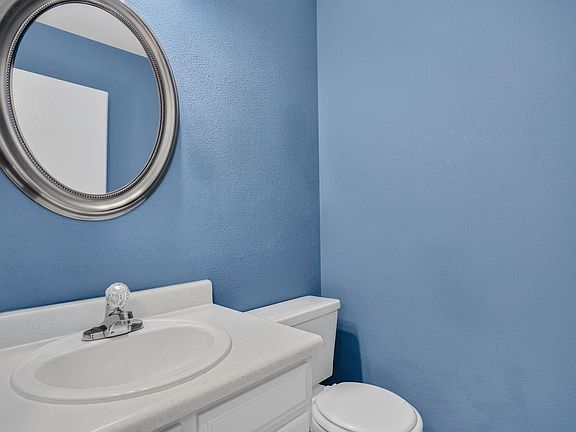 5th image of 10530 W Fair Ave #B