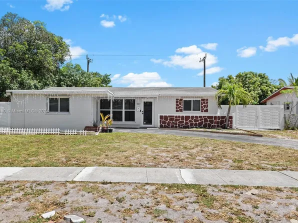 531 SW 70th Ave, Pembroke Pines, FL 33023