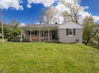 8 Linda Ln, Green Brook Twp., NJ