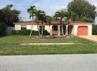 21511 Crozier Ave, Boca Raton, FL 33428