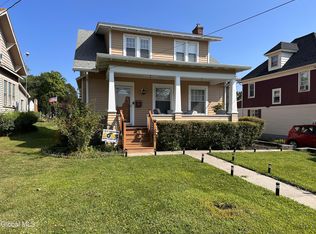 45 Dempster St, Ravena, NY 12143
