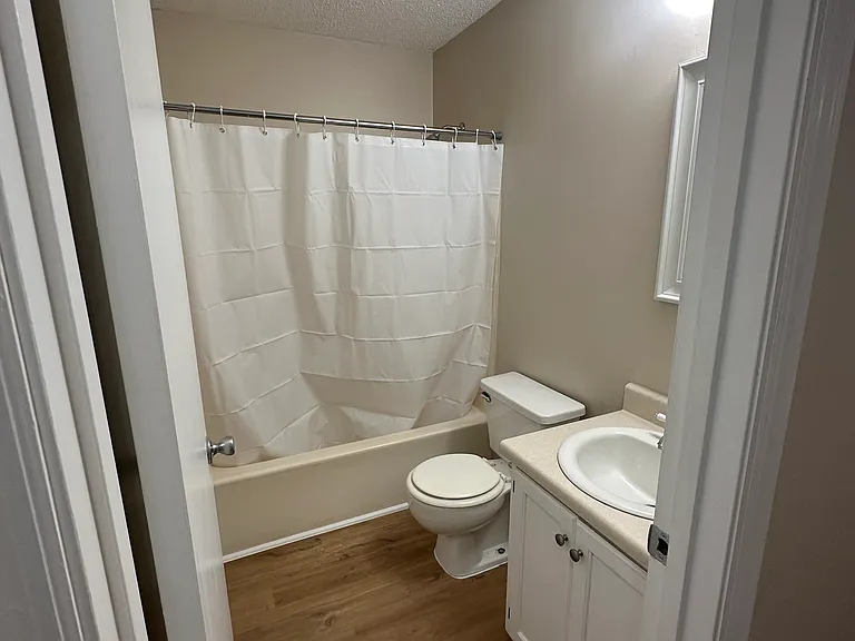 2145 Westmead Dr SW #C — Photo 8