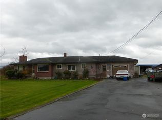 16689 Dike Rd, Mount Vernon, WA 98273