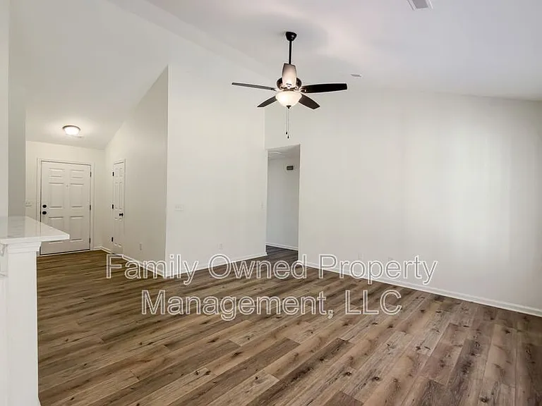 5208 Copley Cir — Photo 8