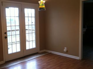 111 N Cavalcade Cir, Oak Grove, KY 42262
