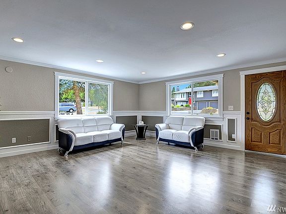 5th image of 15715 39th Avenue Ct E