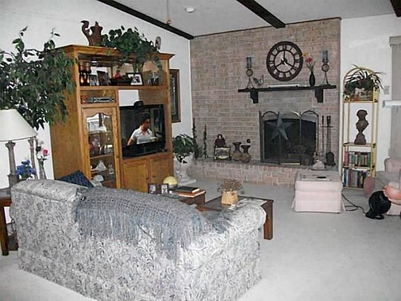 4th image of 3122 Echo Dr