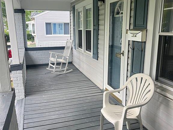 3rd image of 2670 N Rodgers Ave