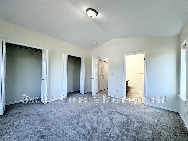 7839 NE Kian Ln — Photo 12