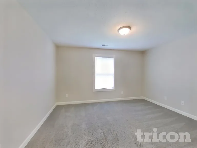 2990 Parkview Dr — Photo 11